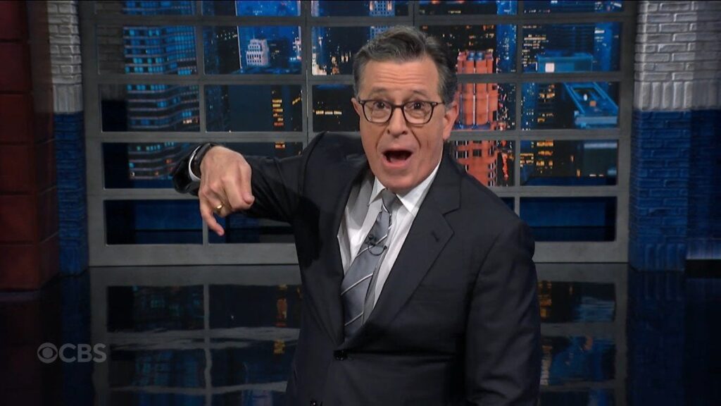 Stephen Colbert scherzt Trumps Faa 'Snafus' hat dazu gebracht, dass das Fliegen so schlechte neue Flugklassen "Economy Minus" und "Dog Crate Plus" umfasst.