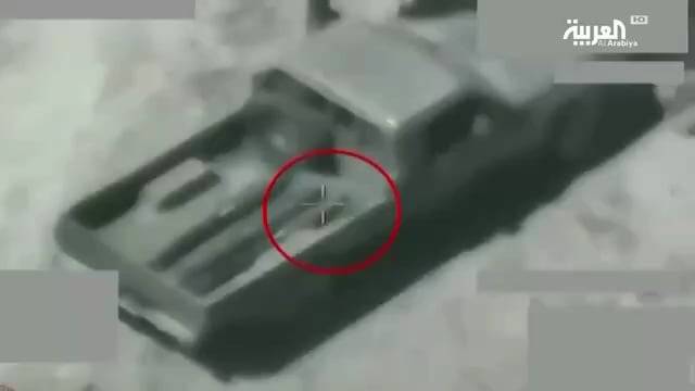 Die saudische Luftwaffe zielte auf ein Houthi-Fahrzeug, das Raketen im Jemen transportierte (lokal hergestellt, kurzfristig, normalerweise 4 bis 6 km).