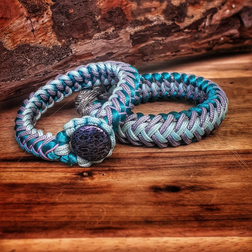 Slowaken und handgefertigt (Armbänder)