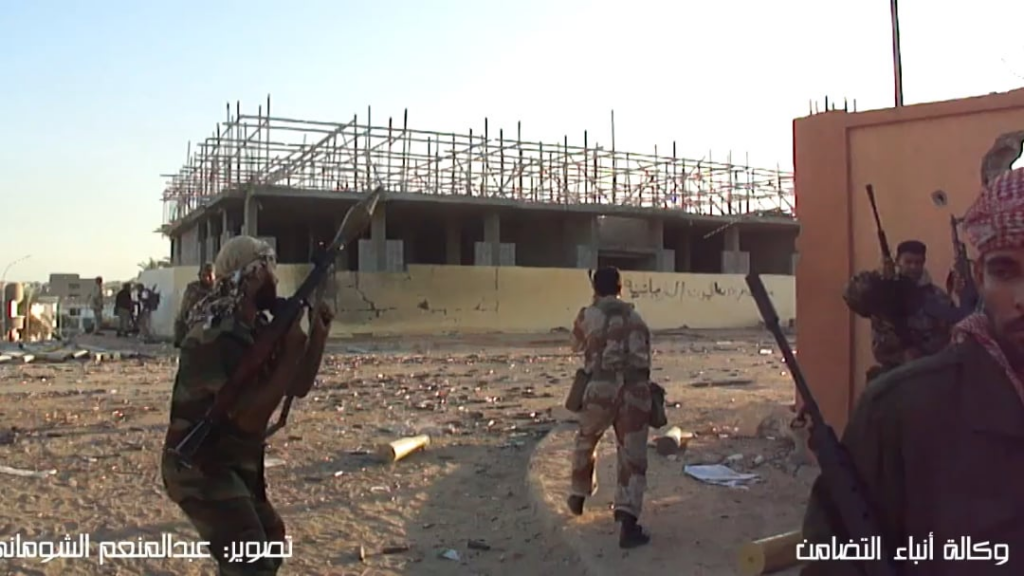 Libyer Bürgerkriegsrebellen Fehler, 2011 [Slight NSFW]