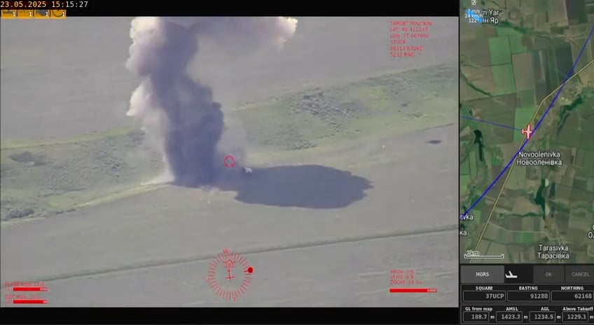 Ein russisches gepanzertes Fahrzeug wurde von einem stugna-p atgm in der Nähe des Dorfes Popiv Yar in Donezk Oblast (23. Mai 2025) zerstört (23. Mai 2025)