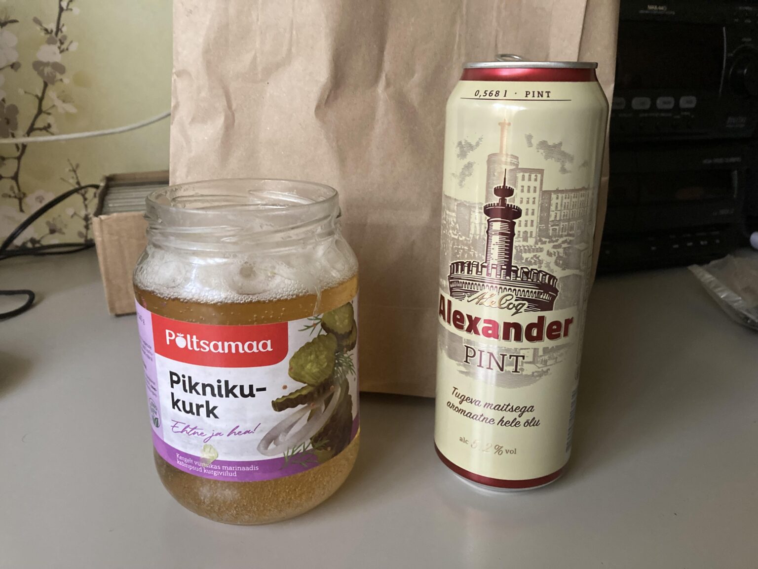 Ich trinke gerne Bier direkt aus dem Glas.