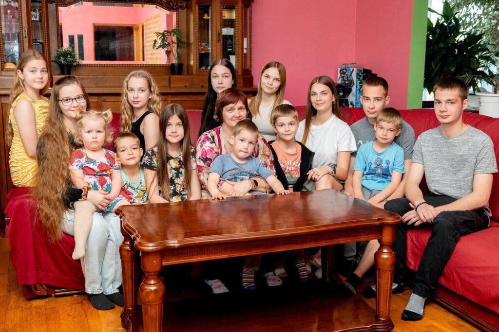 Mutter von 21 Jahren: Der Traum des Mannes war sechs Kinder, ich dachte, die drei würden ausreichen