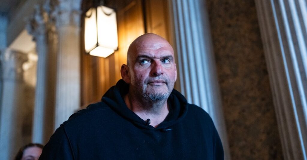 Fetterman, oft abwesend im Senat, sagt, er sei dazu geschädigt worden, zurückzukehren
