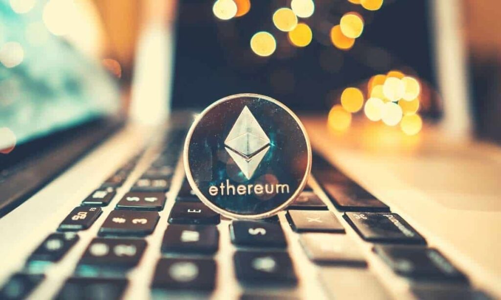 ETH-Abhebungen steigen wöchentlich auf 1,2 Mrd. USD, da der Preis fast 3 Monate hoch ist
