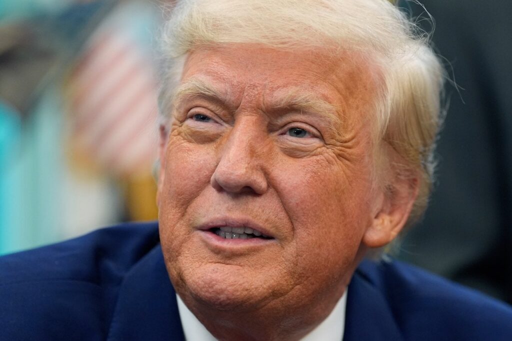 Donald Trump behauptet, er habe "das beste Wort" erfunden. Es gibt seit 1599 schon