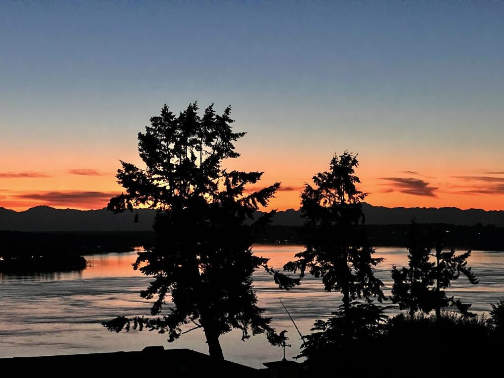 Abendspaziergang in der Nähe von Puget Sound, WA