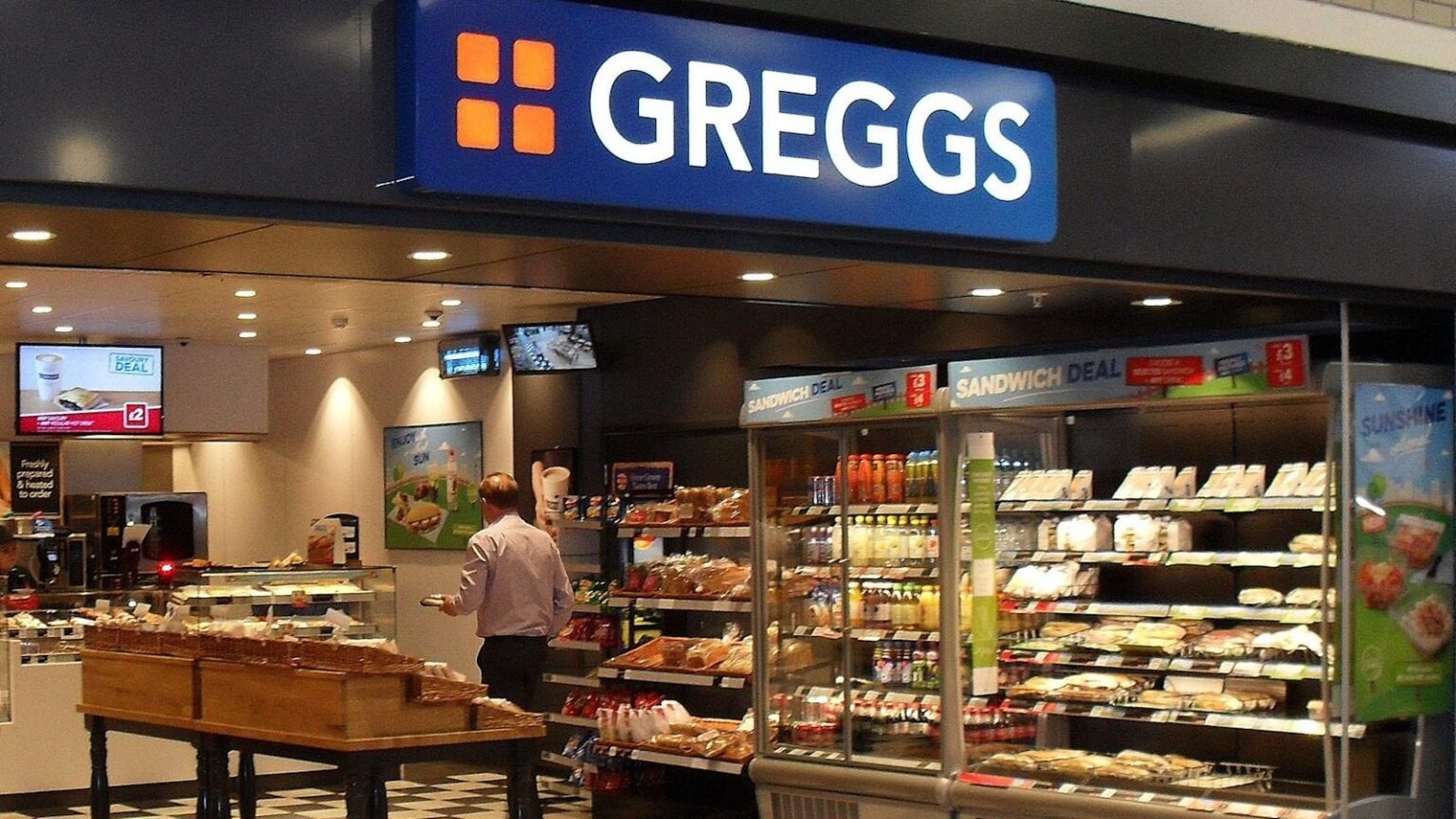 Greggs, um Sandwiches und Getränke in die Theke zu legen, um den Anstieg des Ladendiebstahls anzugehen | ITV News