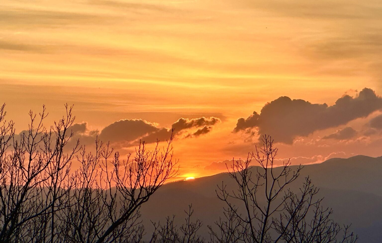 Schöner blauer Ridge Mountain Sunset
