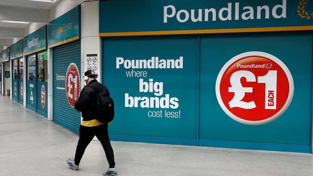 Poundland soll 'für ein Pfund' verkauft werden: 200 Geschäfte stehen vor der Axt