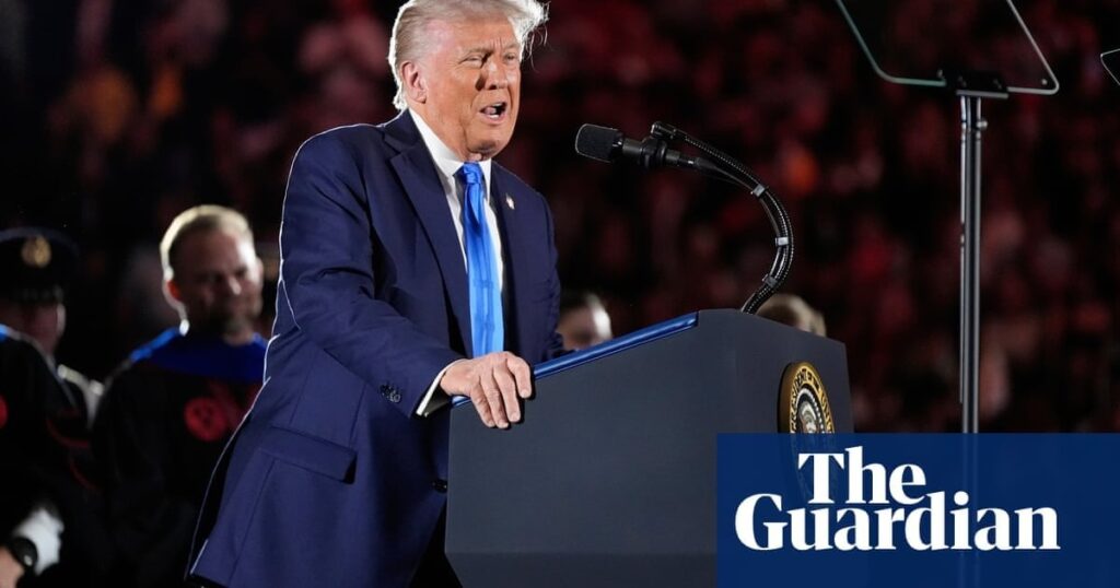 Präsident Trump kündigt 100% Tarif für alle in die USA importierten Filme an.