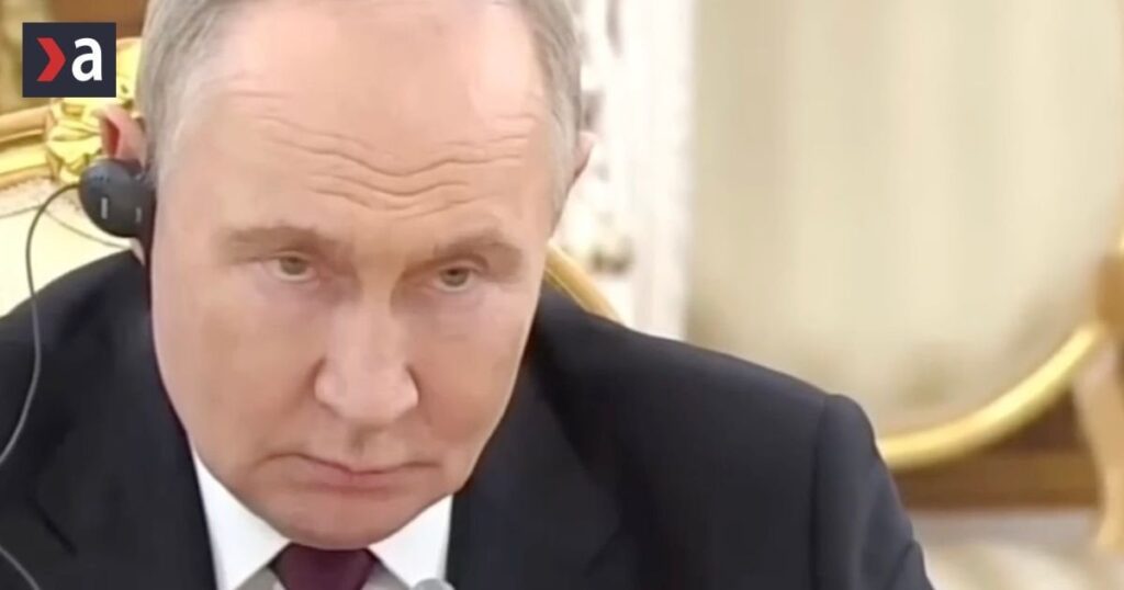 Es ist erwähnenswert zu sehen, wie Putin aussah, als er Robert Fico zuhören musste