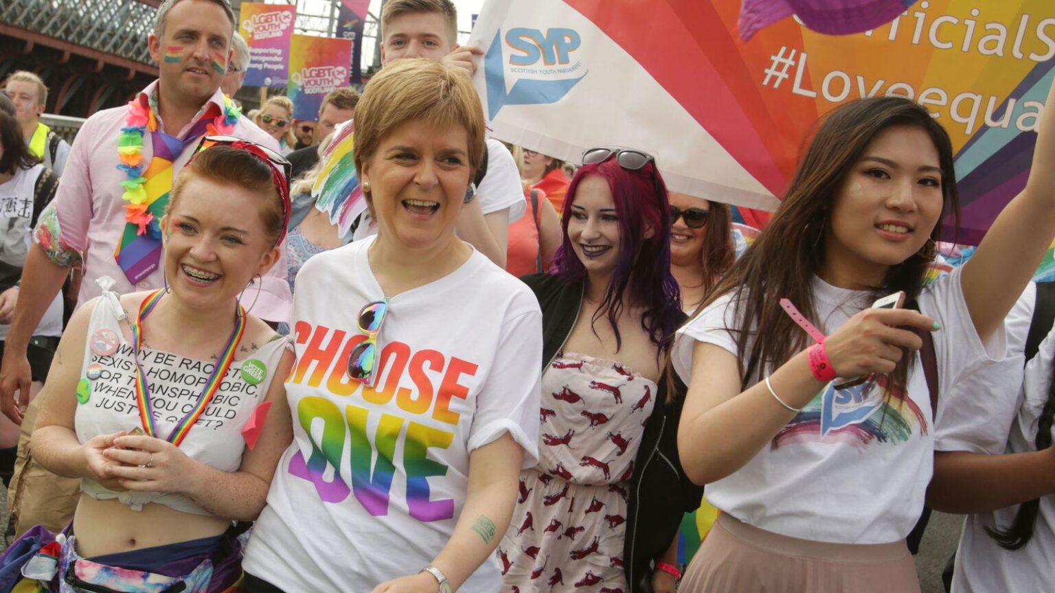 Glasgow Pride verbietet politische Parteien, in der Reihen des Obersten Gerichtshofs teilzunehmen