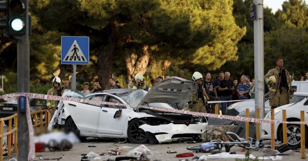 Ein schrecklicher Unfall in Split: Ein Auto in „Sunny Sun“ landete von der Straße und tötete einen Fußgänger Ein schrecklicher Unfall in Split: Ein Auto in "Sunny Sun" landete von der Straße und tötete einen Fußgänger