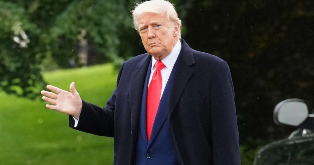 Trump hat den Vorwand der Ethik fallen gelassen - freies Flugzeug, Krypto -Abendessen, ausländische Angebote: Die erste Familie scheint es nicht zu interessieren, wie korrupt es aussieht.