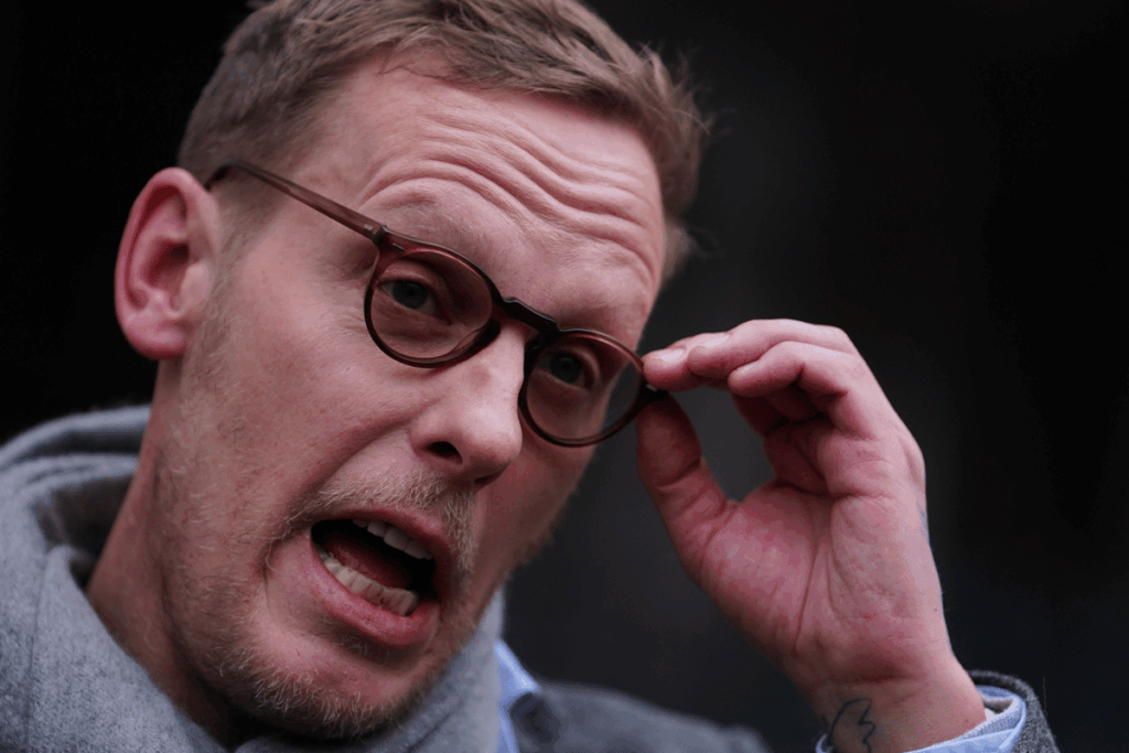 Laurence Fox beschuldigte ", dass sie die Menschen ermutigt haben, Ulez -Kameras zu zerstören".