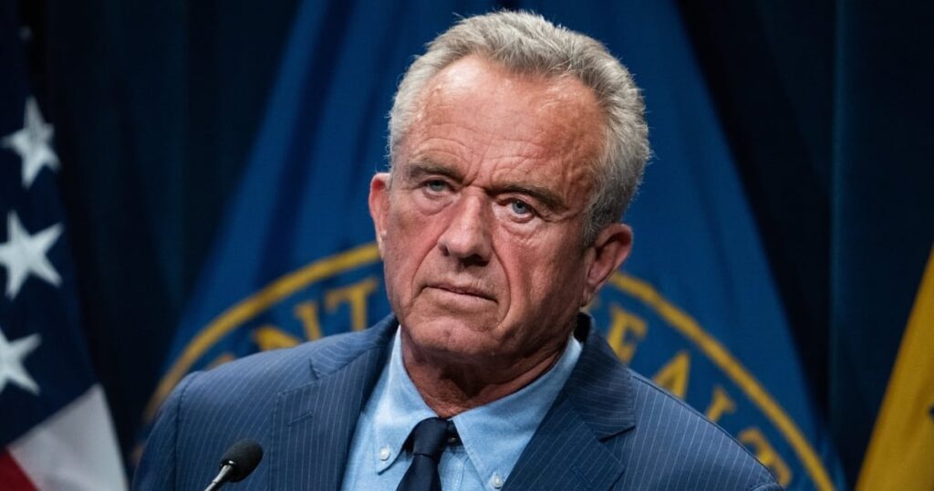 RFK Jr. startet Fledermäuse ** t neue Verschwörung über 'Fetus -Trümmer' in Jabs