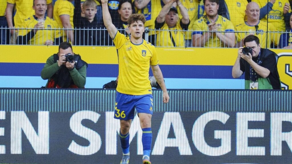 Brøndbys New Jersey -Sponsor Neustart der Wettendebatte: Man kann keine Regeln treffen, weil jemand sich nicht selbst kontrollieren kann [Et forbud mod spilreklamer er netop vejen frem, mener ludomanibehandler]