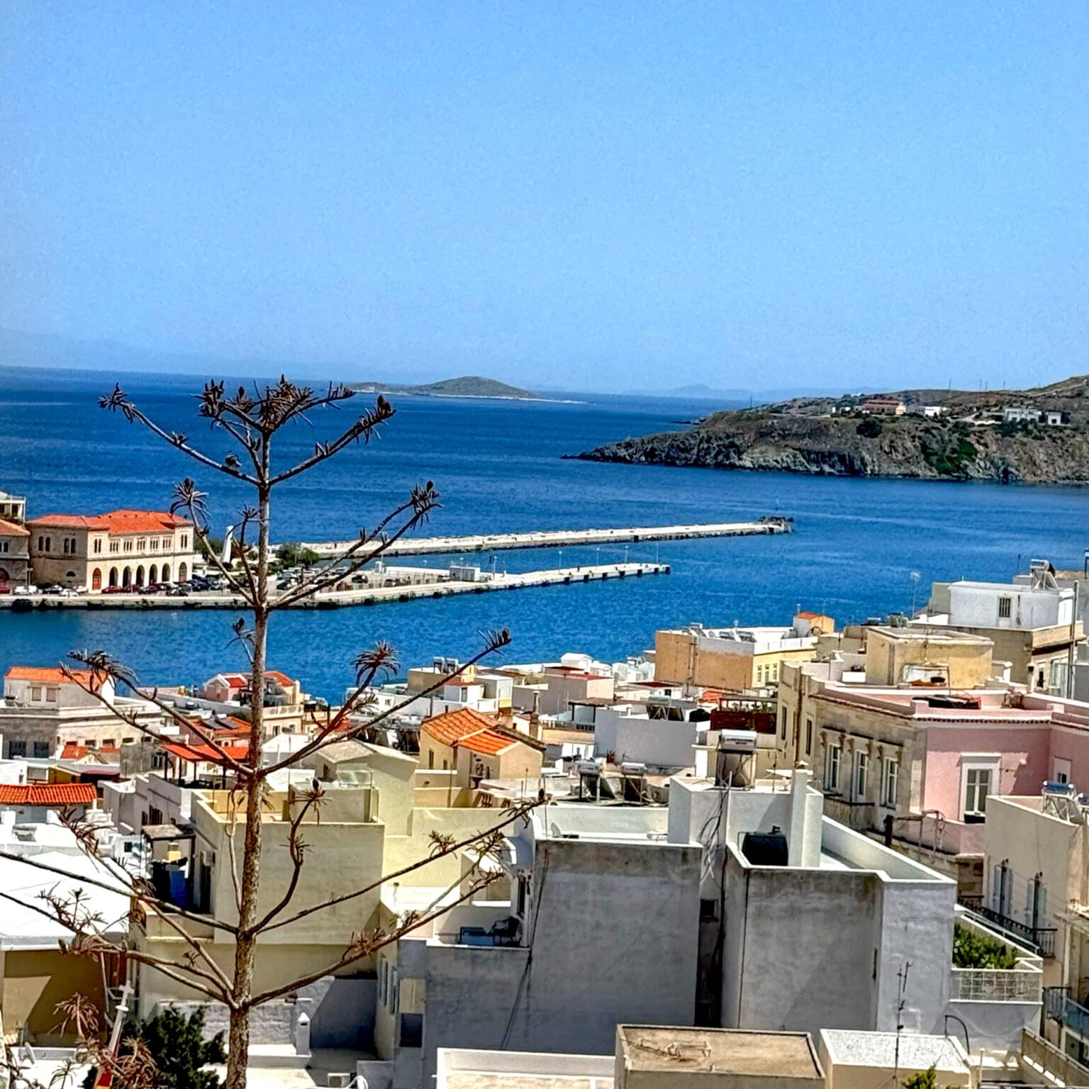 Guten Morgen von Syros Island!