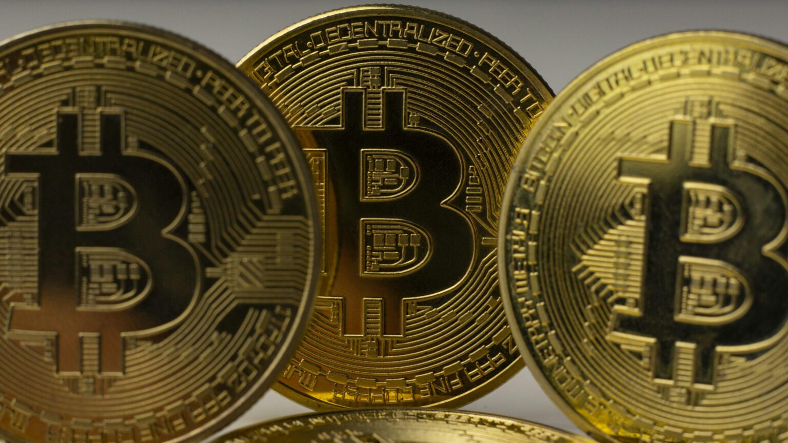 Bitcoin -ETFs haben 40 -Milliarden -Dollar -Zuflüsse erreicht und historische Krypto -Aufzeichnungen aufstellen