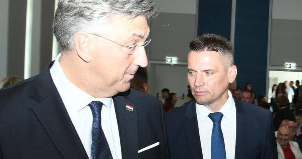 Der HDZ -Bürgermeister, der sein Gehalt angehoben hat, weil es gesetzlich vorhanden ist: „Ich weiß nicht, ob Tomasevic mehr hat“ Der HDZ -Bürgermeister, der sein Gehalt angehoben hat, weil es gesetzlich vorhanden ist: "Ich weiß nicht, ob Tomasevic mehr hat"