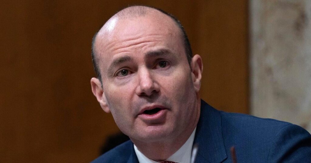 Konservative schalten den GOP -Senator über den Plan ein, Millionen von Hektar öffentlichem Land zu verkaufen