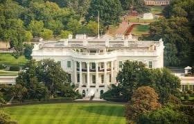 Elon Musk bestätigt Rep. Dan Goldmans Verdacht - Pam Bondi versteckt die Epstein -Dateien, um Donald Trump zu schützen