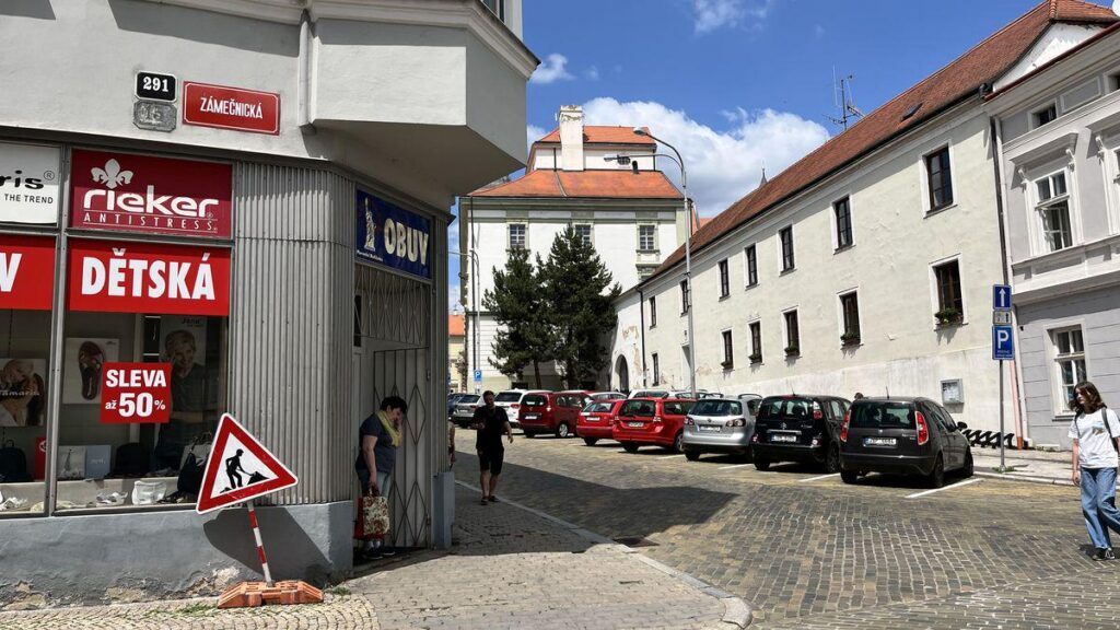 News: In Znojmo, wegen des Kriegskrieges Roma -Banden, verschärft es sich. "Sie können hier nicht leben, wir haben Angst, durch die Stadt zu gehen", sagt lokal