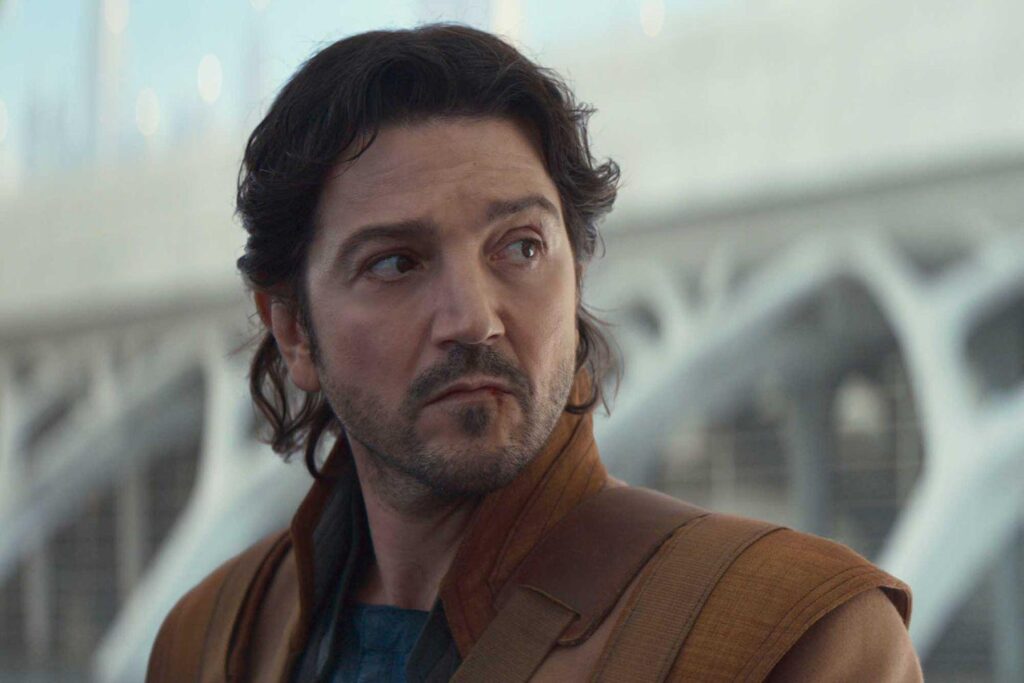 Diego Luna sagt, er habe vor Star Wars nur Drogendealer -Rollen angeboten: "Ich könnte der nette Drogendealer sein und nicht der bösartige".