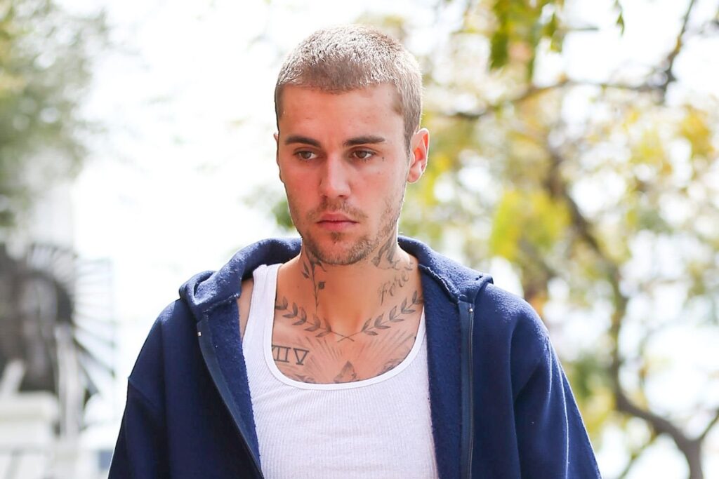 Justin Bieber sagt, er habe "müde von Transaktionsbeziehungen" im kryptischen Beitrag: "Das ist keine Liebe"