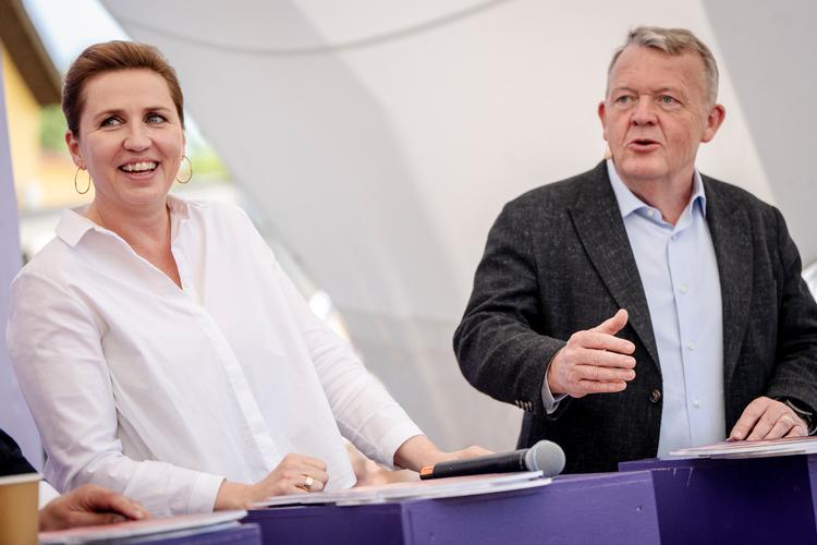 Da die Einkommensungleichheit erheblich gewachsen ist und die Verteilung der Vermögen viel schiefer geworden ist, sich die Ressourcen für die politische Teilnahme und die folgende Macht auf den wirtschaftlich besten Gesicht konzentrierten.