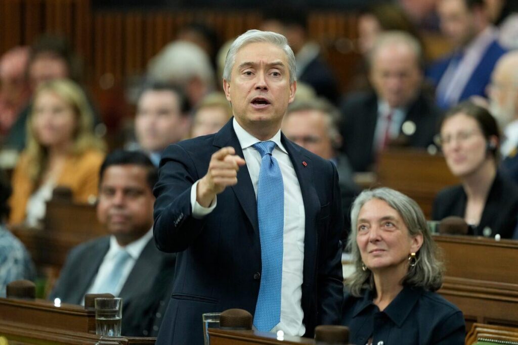 Ottawa wird die digitale Dienstesteuer auf große Technologieunternehmen nicht innehalten, sagt Champagne