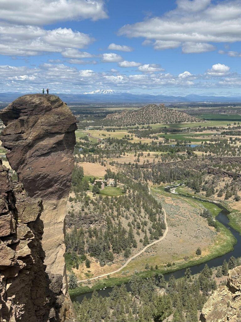 Wenn Sie gestern im Smith Rock State Park klettern, habe ich ein cooles Bild von Ihnen gemacht. Tut mir leid, dass ich ein Kriechen bin