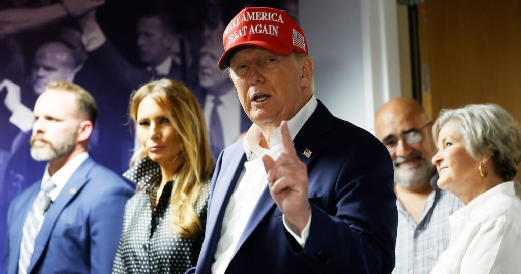 Trump verwendet Epsteins Anwalt als menschlicher Schild gegen Musks "wirklich große Bombe"