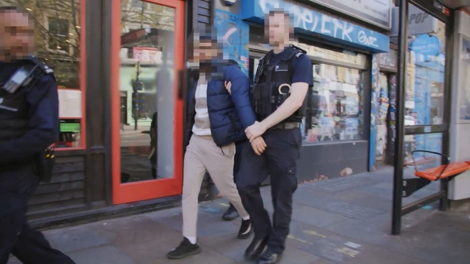 Die Verhaftungen illegaler Wanderarbeiter steigen seit gewählten Arbeitskräften um 51% um 51%