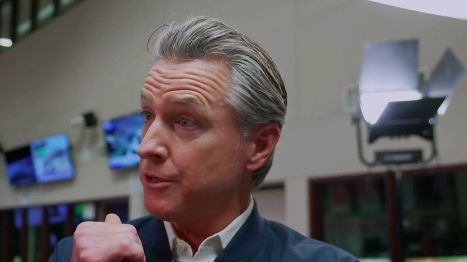»Tom, verhaften mich. Lass uns gehen. ': Gouverneur Gavin Newsom reagiert auf die Bedrohung von Trump Border Czar