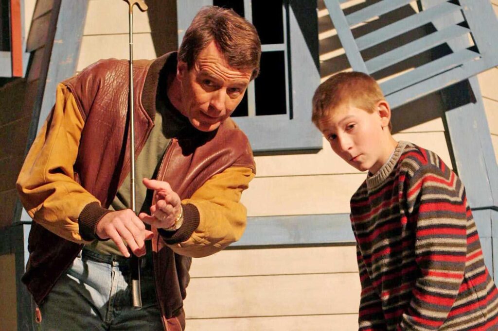 Bryan Cranston teilt mit, warum TV -Sohn Erik pro Sullivan Malcolm in der mittleren Wiederbelebung abgelehnt hat. „Er geht tatsächlich nach Harvard. Er ist wirklich sehr, sehr schlau und er bekommt gerade seinen Meister in Harvard. Bryan Cranston teilt mit, warum TV -Sohn Erik pro Sullivan Malcolm in der mittleren Wiederbelebung abgelehnt hat. "Er geht tatsächlich nach Harvard. Er ist wirklich sehr, sehr schlau und er bekommt gerade seinen Meister in Harvard.