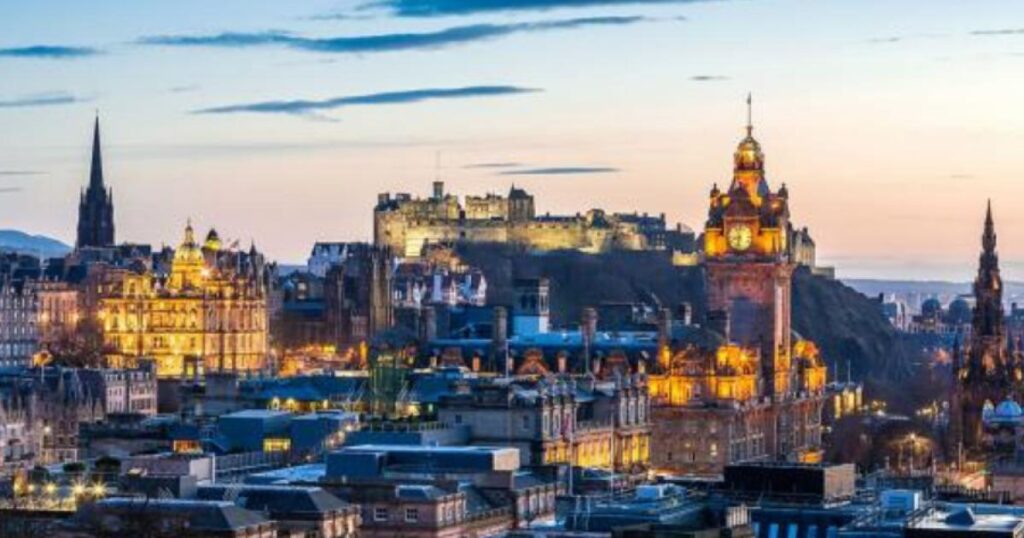 Edinburghs Wirtschaft übertrifft London zum ersten Mal