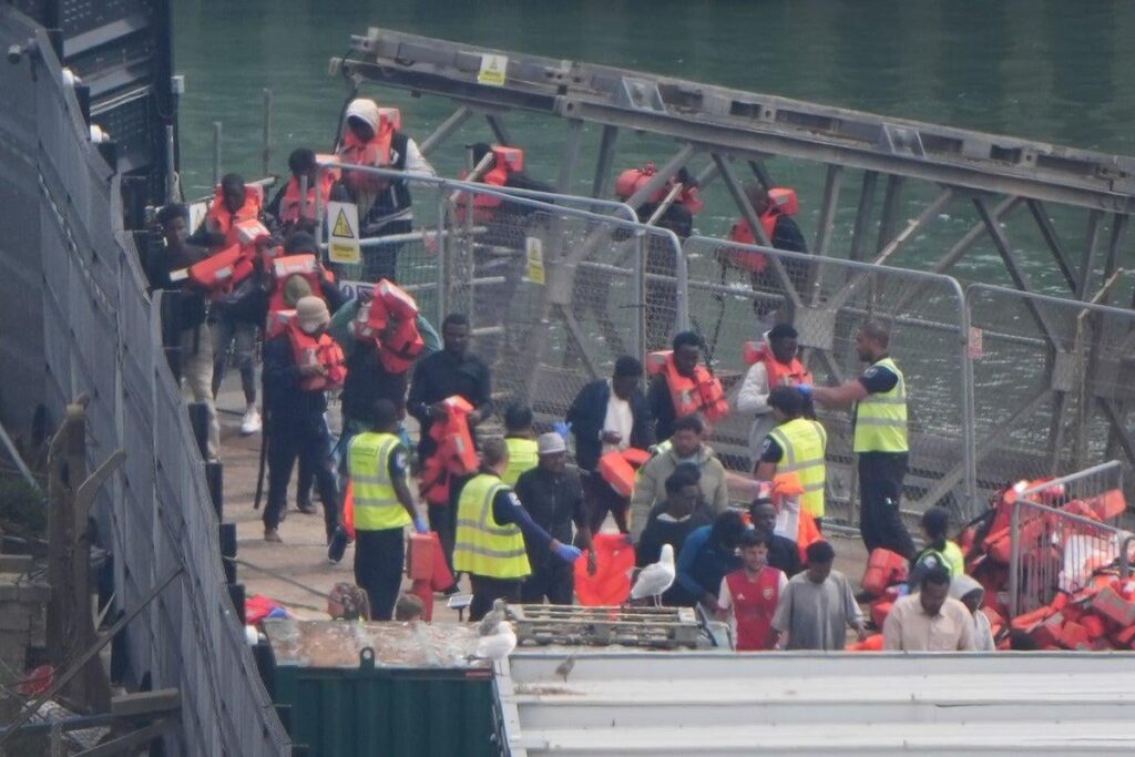 Großbritannien bereitet sich darauf vor, mit Frankreich einen Migrantenvertrag mit dem Migranten zu verkünden