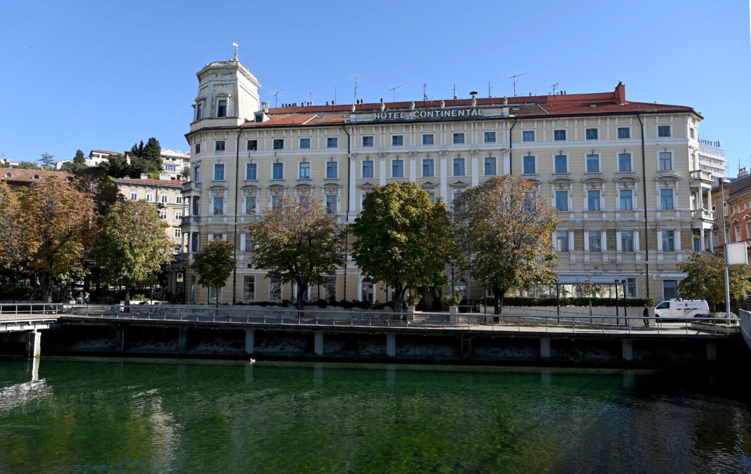 Danunciators stornierte das Set in Rijeka Continental "aus technischen Gründen" - Novi List