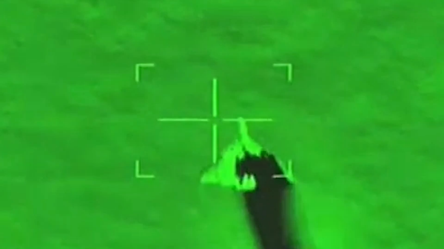 Israeli Apache AH-64 Jagd einer Shahed Drohne während der ersten Reaktion des Iran auf 13.6.2025