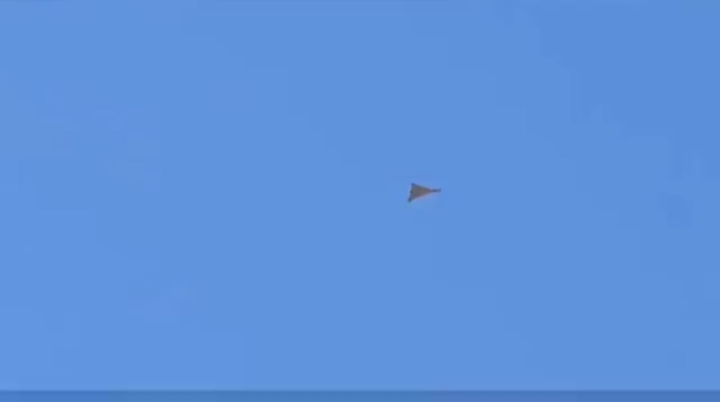 IAF Figher Downing in eine iranische Drohne, relativ hochwertige Bodenansicht