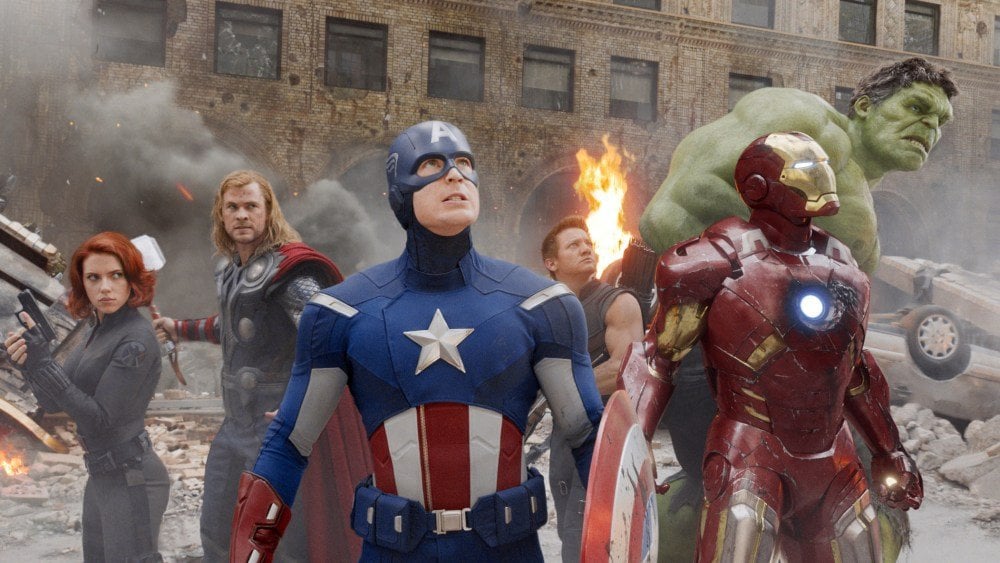 Chris Evans sagt, es sei "traurig", nicht "zur Party" für "Avengers: Doomsday" eingeladen zu werden: "Es wird viel schwieriger, wenn es herauskommt".