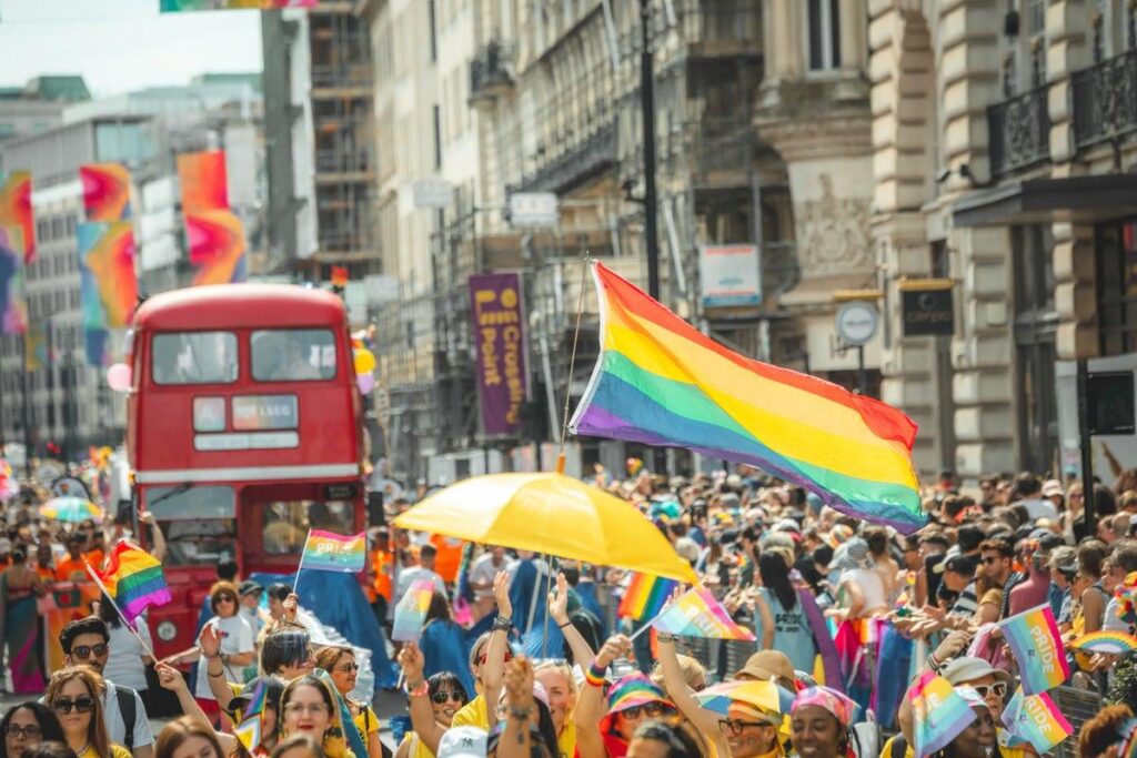 Die Pride -Organisatoren warnen Trumps Dei -Spur, die direkt in Großbritannien gegen Veranstaltungen kommen