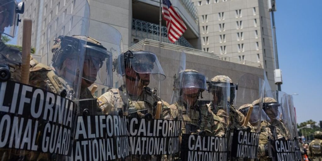 In uns als Trump als Trump eingesetzte Militärs, um Proteste zu zerquetschen