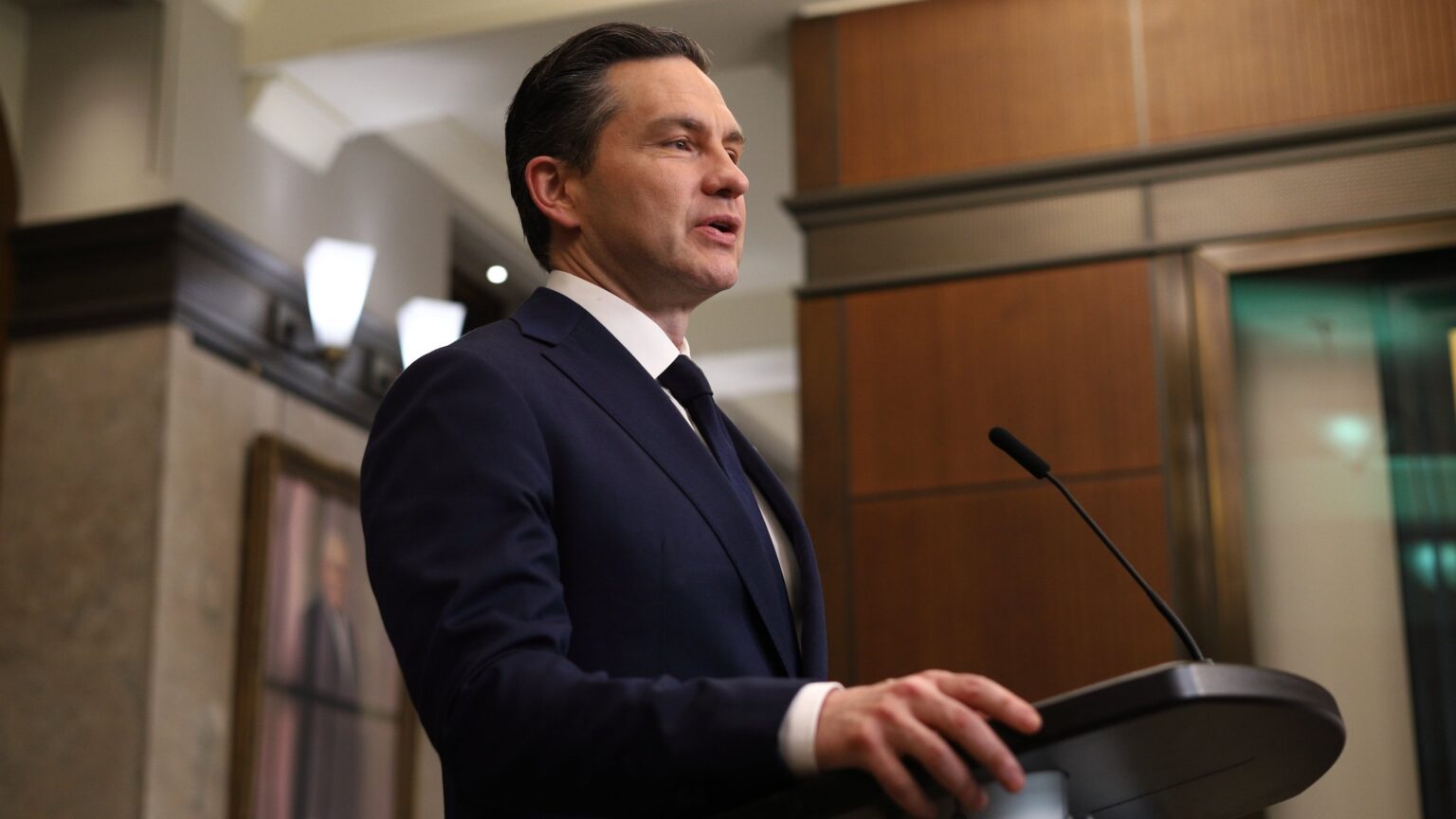 "Harper's Dreams werden wahr": Abgeordnete Slam Carneys schneller Verfolgungsplan