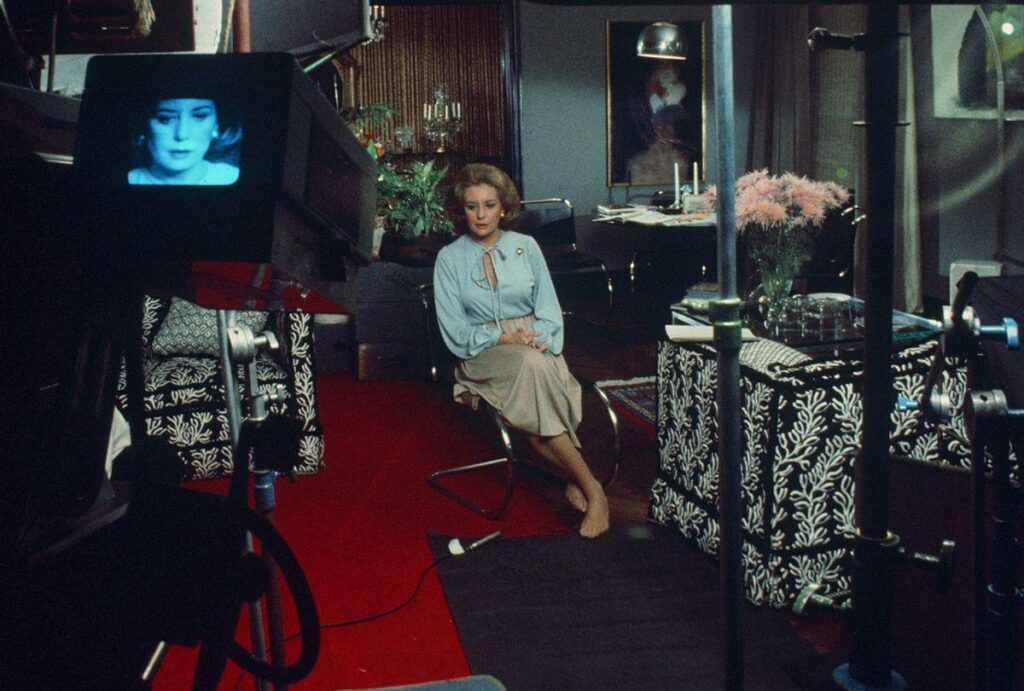 Ein neuer Dokumentarfilm aus Barbara Walters befasst sich mit der manchmal schmeichelhaften Wahrheit ihres Lebens