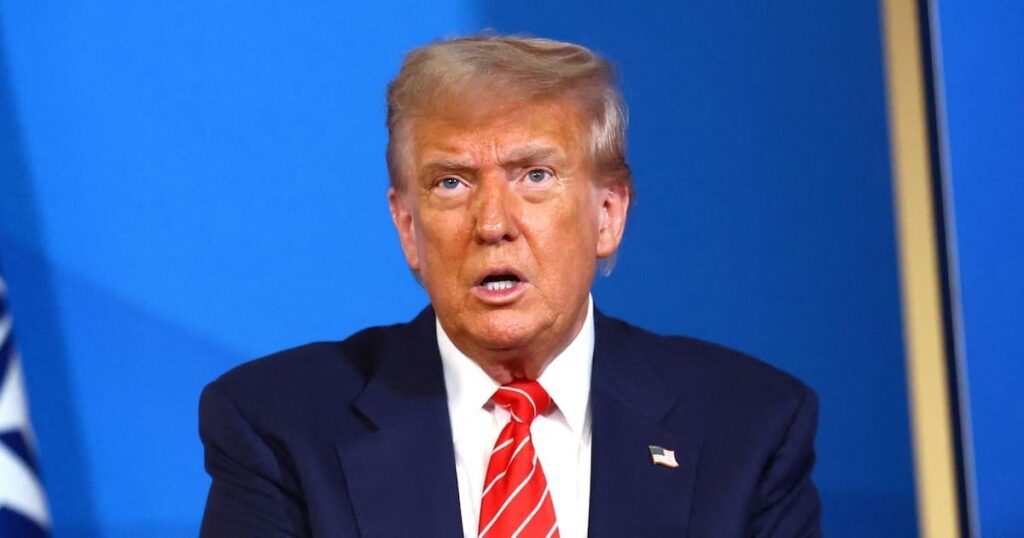 Trump schlägt auf "Scum" aus