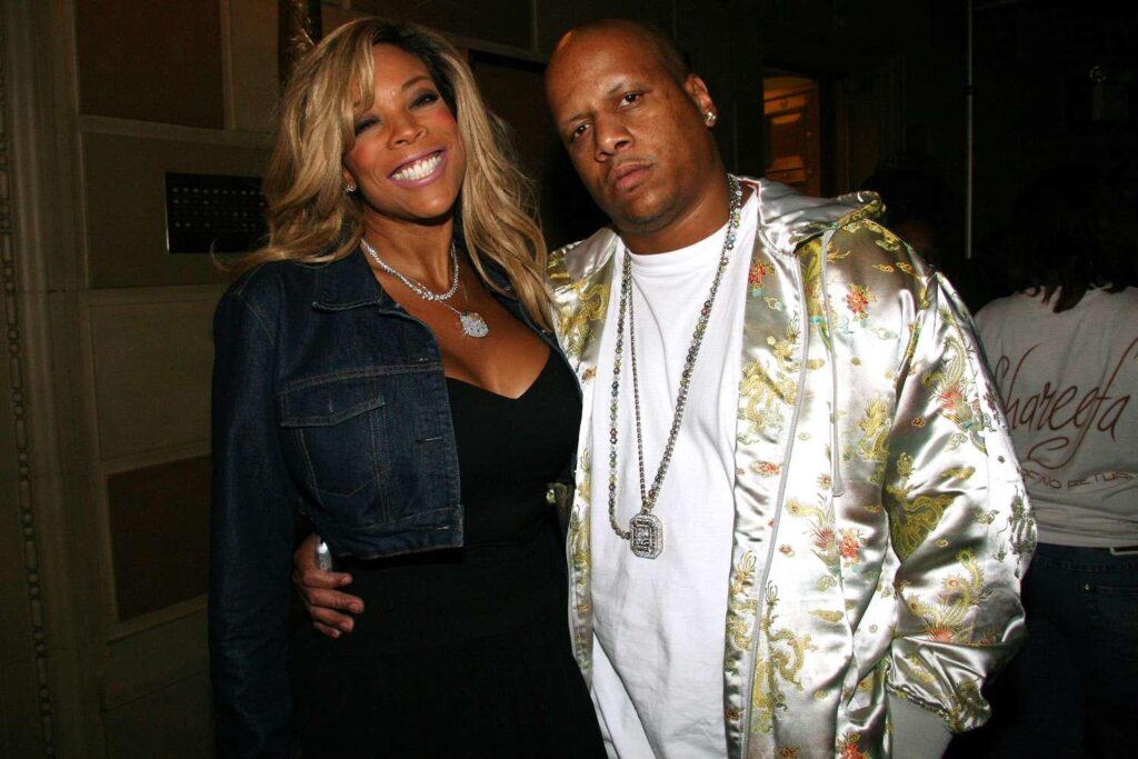 Wendy Williams ‚Ex-Mann verklagt ihren Vormund, der Richter, der über ihren Fall und andere für 250 Millionen Dollar in ihrem Namen vorliegt Wendy Williams 'Ex-Mann verklagt ihren Vormund, der Richter, der über ihren Fall und andere für 250 Millionen Dollar in ihrem Namen vorliegt