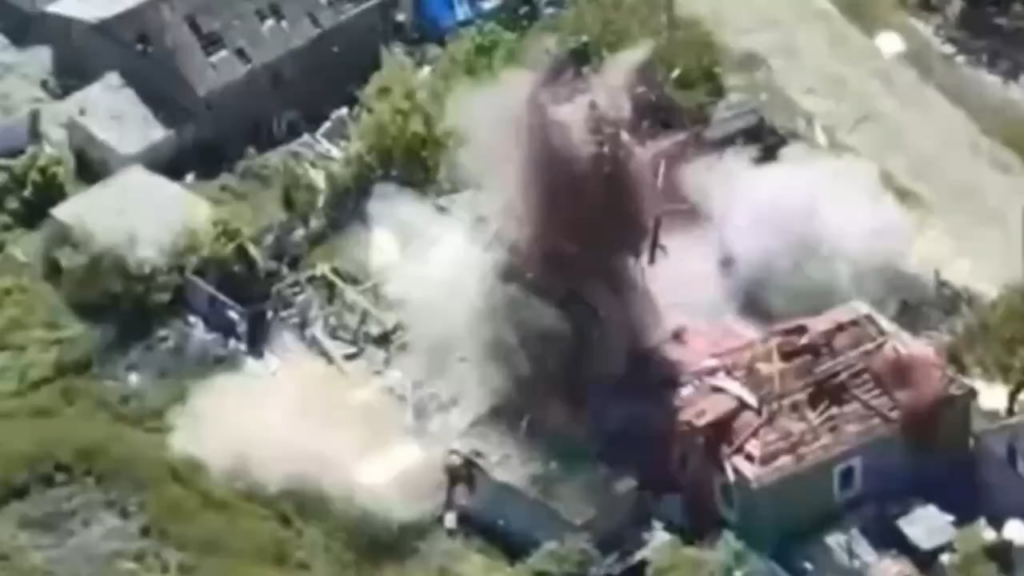 Ukrainische Bombardierung schickt russisch fliegen [22 June 2025]